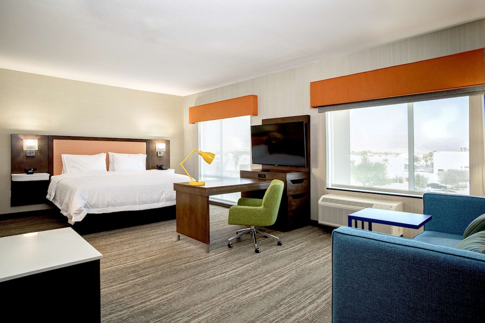 Hampton Inn & Suites Indio - photo 17