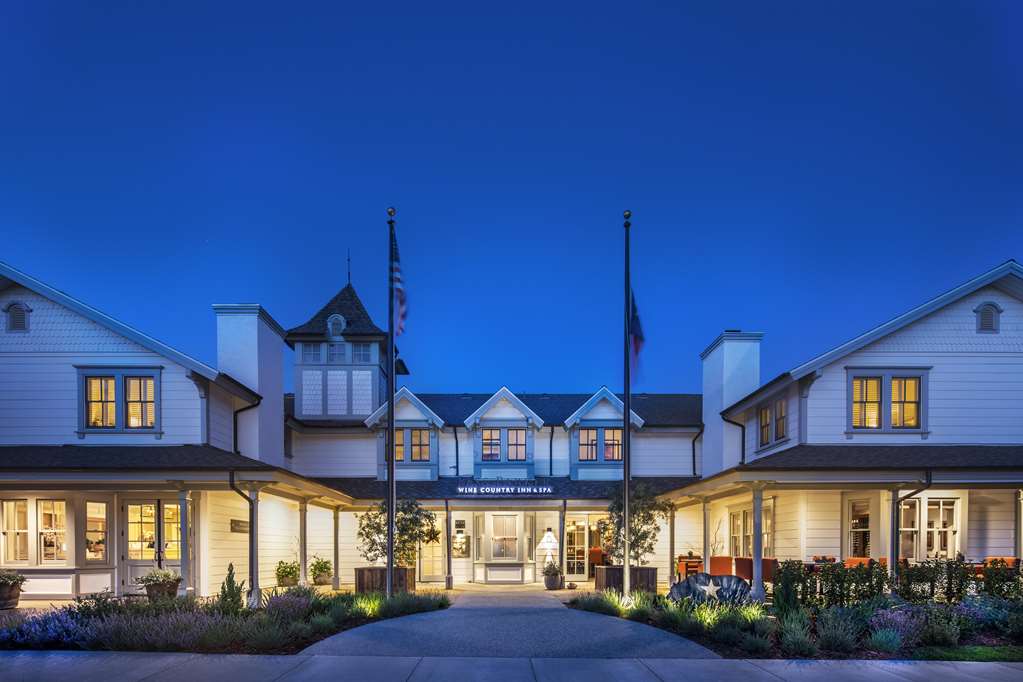 Fess Parker Wine Country Inn — 4-Star Luxury Hotel in Los Olivos, United States