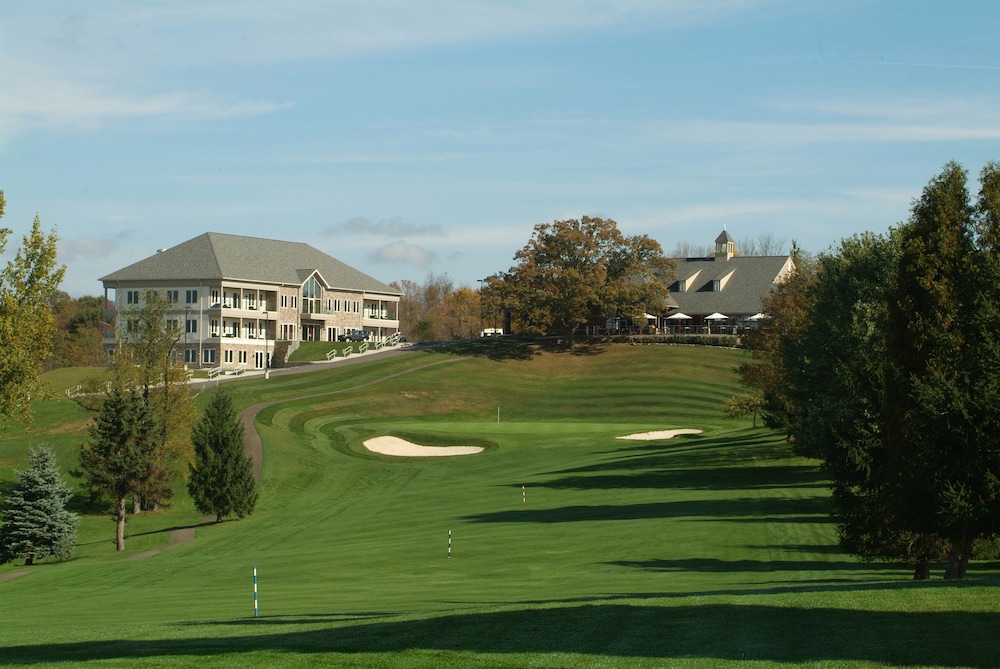Lenape Heights Golf Resort — hotel in Kittanning