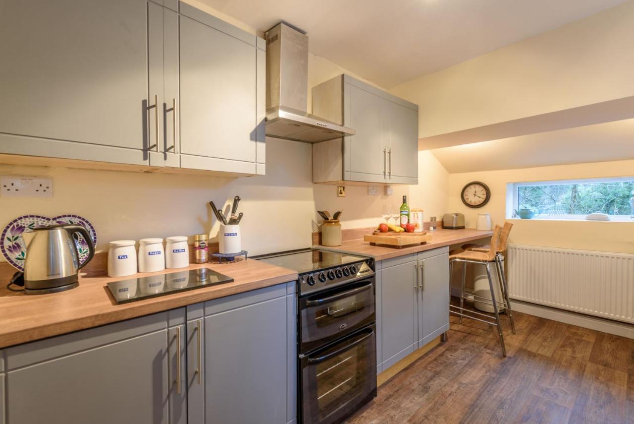 Labernum Cottage Ingleton Village Yorkshire Dales National Park Famous Three Peaks Near the Lake District Pets Are Welcome Direct Parking in Front of the Cottage & Guest Parking