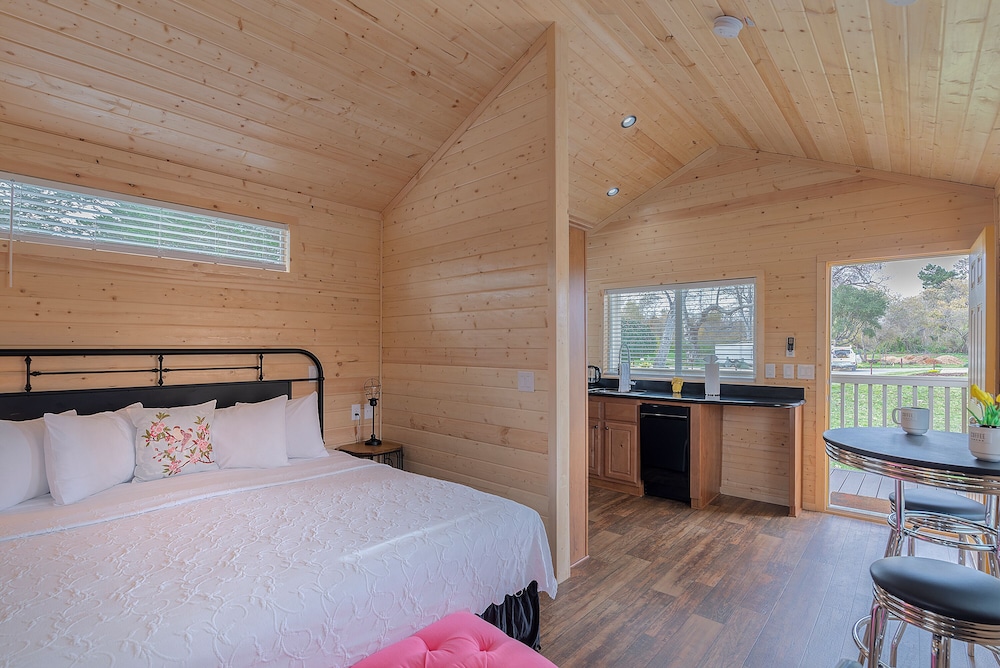 Carmel River Inn & Cottages - photo 36