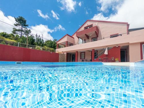 Charming Apartment in Prazeres with Shared Pool 150 m — 4-Star Luxury Hotel in Campanario, Portugal