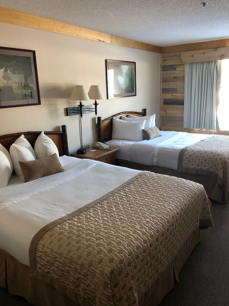 Flat Creek Lodge - photo 7