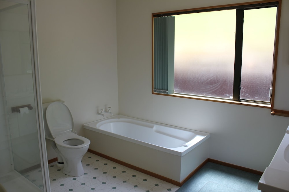 12 Oregon Heights - last minute hotel in Unknown City