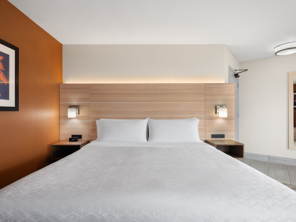 Holiday Inn Express Ft Bragg by IHG - photo 25