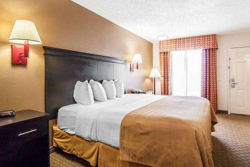 Quality Inn Savannah South - photo 11