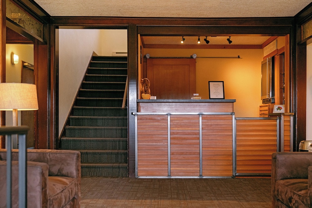 Inn of the White Salmon - photo 2