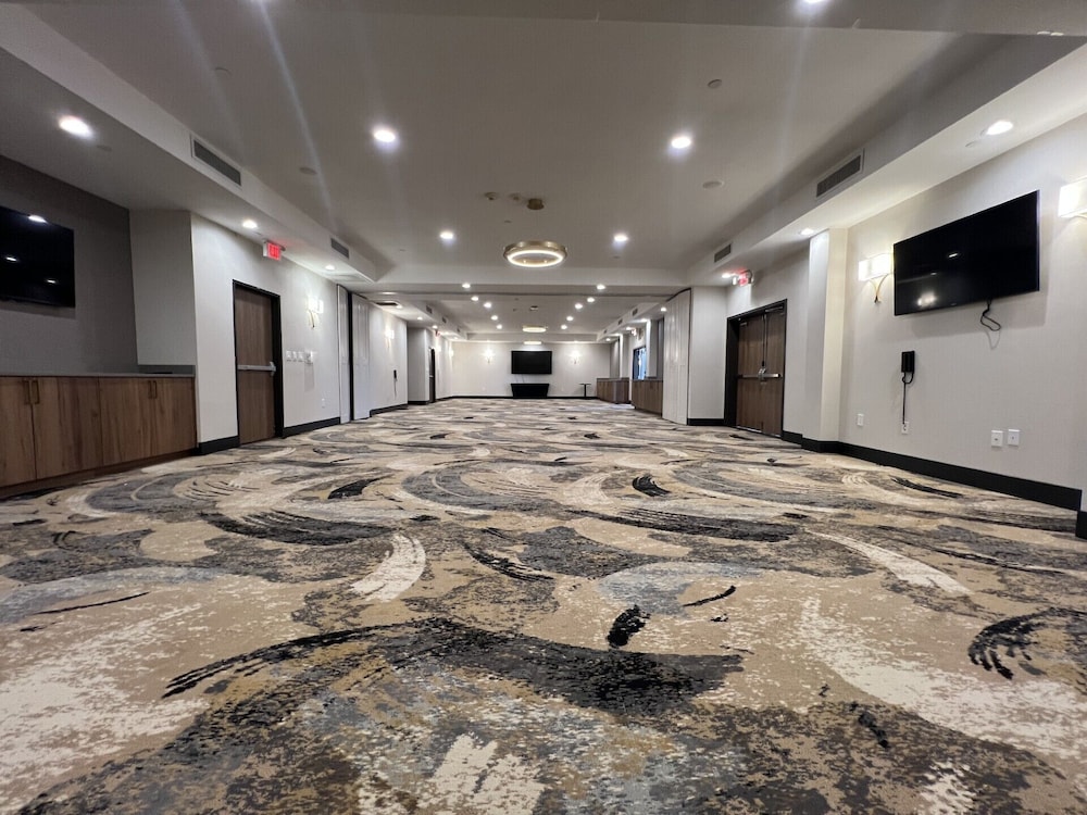 DoubleTree by Hilton Fort Worth Fossil Creek - photo 58