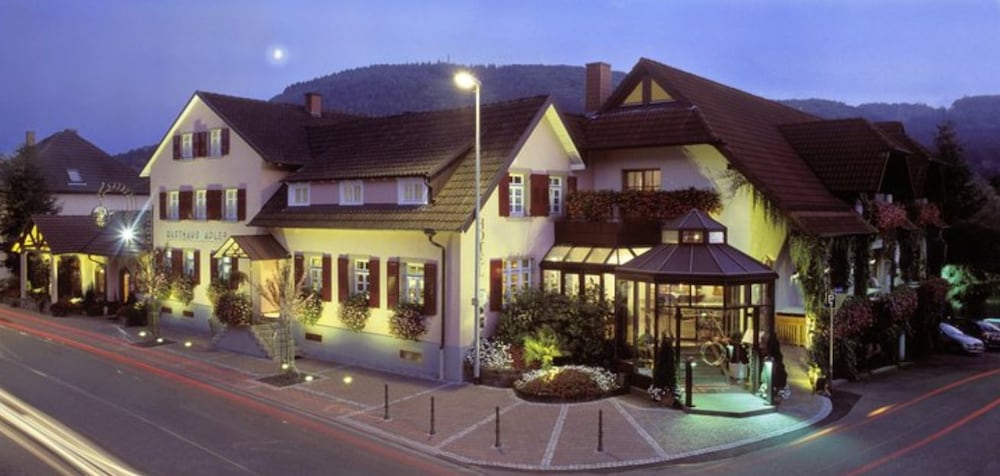Hotel Restaurant Adler — hotel in Lahr