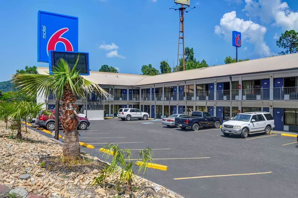 Motel 6 Dalton GA - featured photo