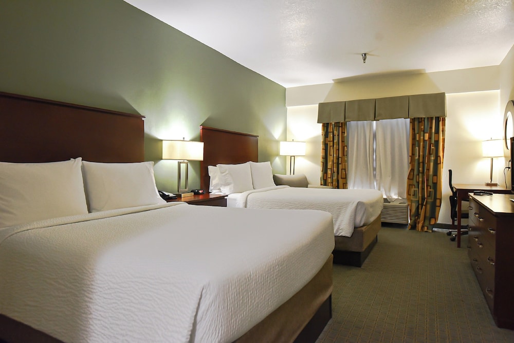 Holiday Inn Express & Suites Cocoa by IHG - photo 51