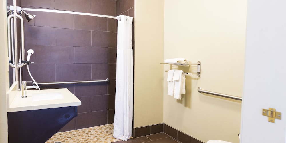 Staybridge Suites Fargo by IHG - photo 55