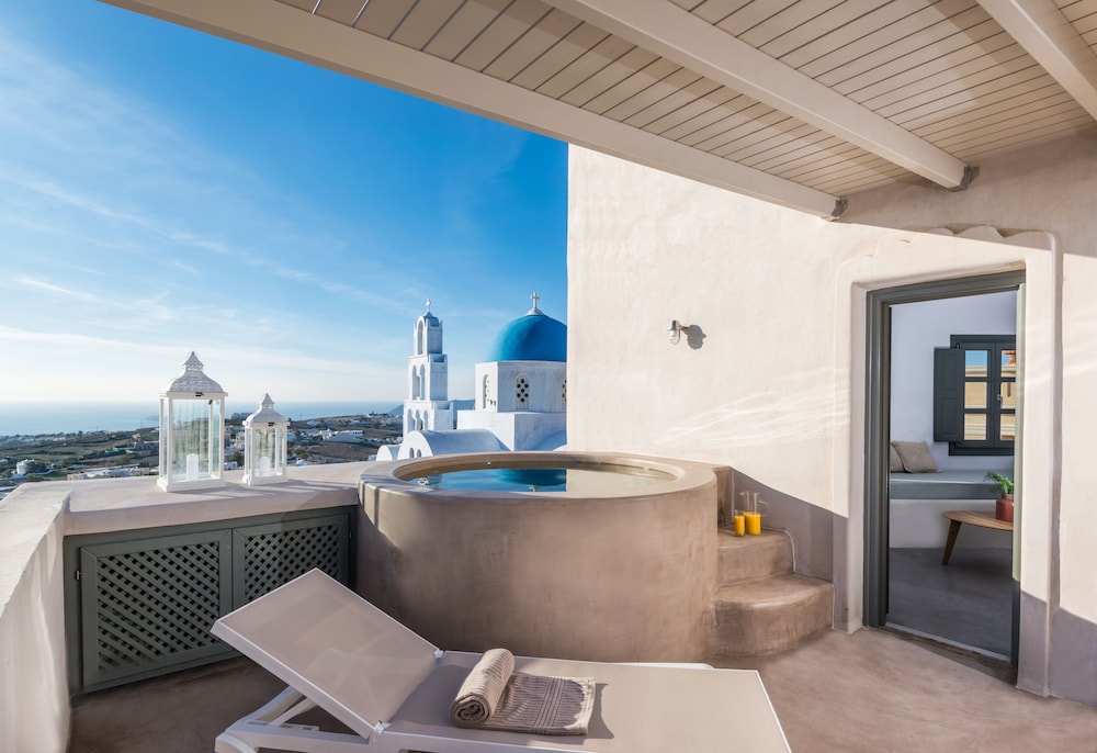 Kastro Mansion — 4-Star Luxury Hotel in Pyrgos, Greece