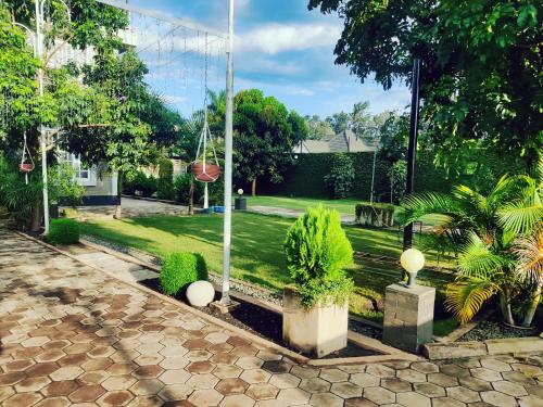 Garden View with detached Bathroom — Arusha — photo 5