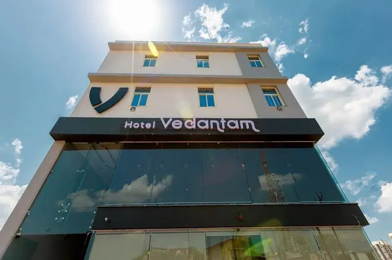Hotel Vedantam — hotel in Guna