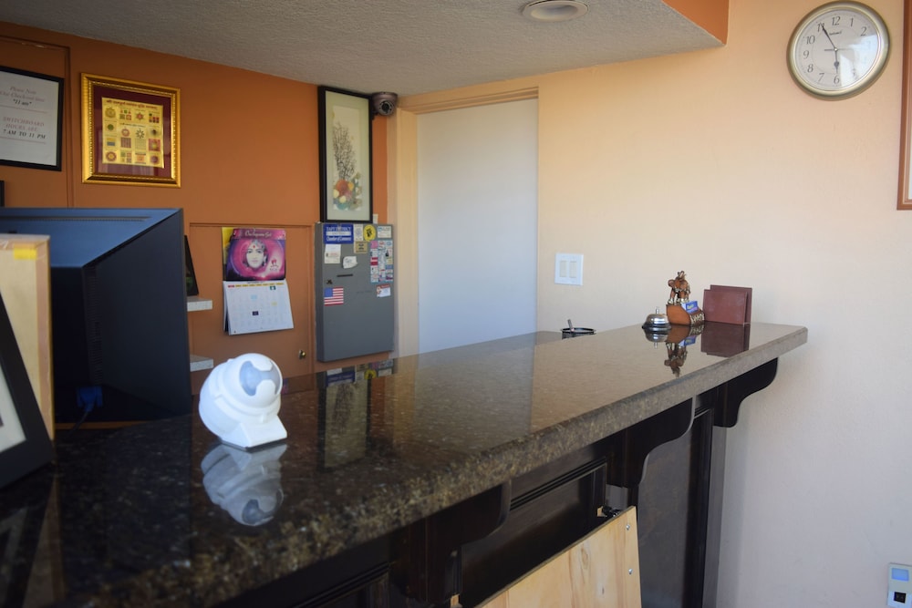 Western Inn & Suites — Taft — photo 3