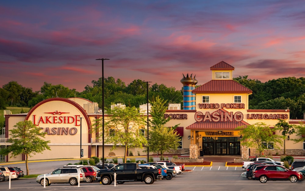 Lakeside Hotel Casino a Travelodge by Wyndham - photo 30