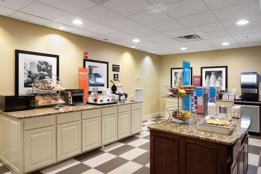 Hampton Inn & Suites Baton Rouge I 10 East - photo 47