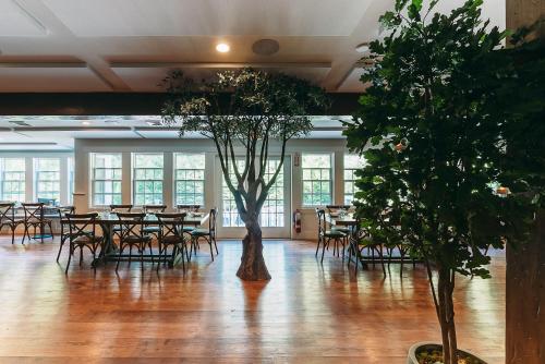 Lamberts Cove Inn - photo 96