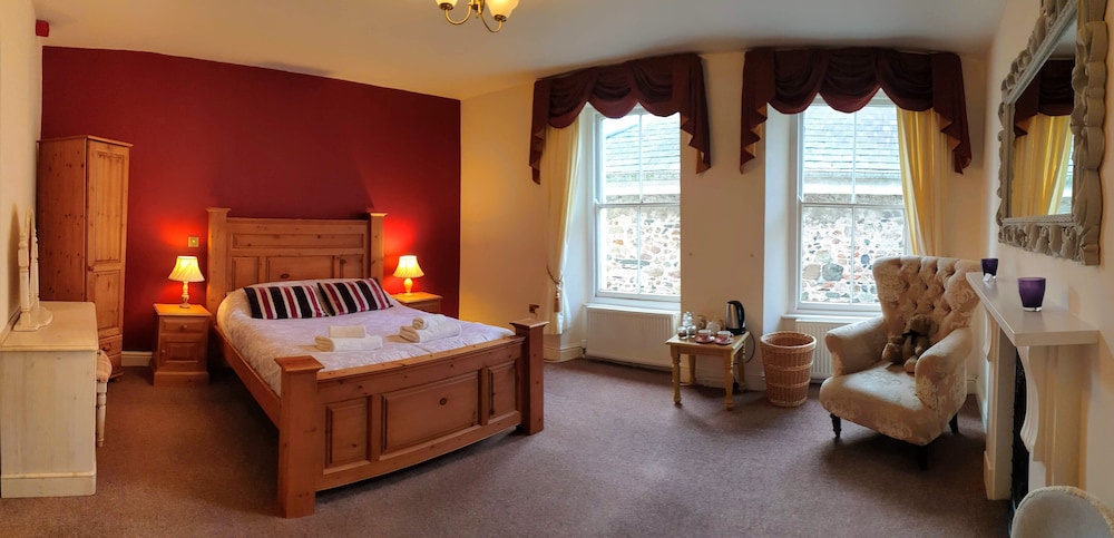 Station House Dartmoor and Coast located Village centre Hotel — hotel in South Brent