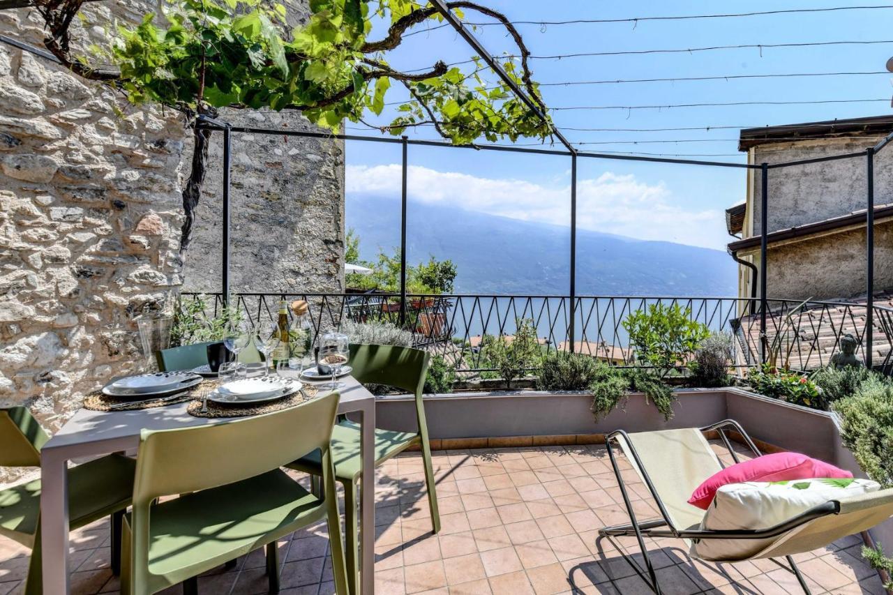 La Vigna — 4-Star Luxury Hotel in Gardola, Italy