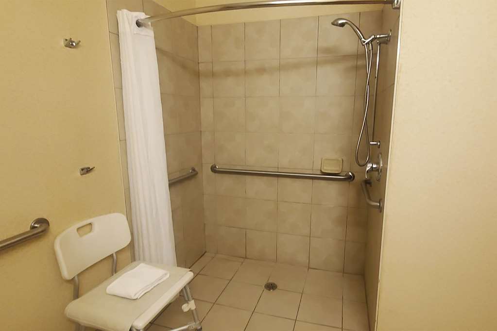 Wingate by Wyndham Youngstown Austintown - photo 20