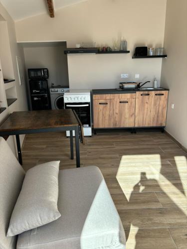 T2 Avec Exterieur — hotel in Lamalou-Les-Bains