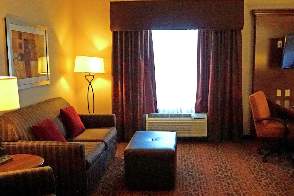 Hampton Inn Waynesburg - photo 8