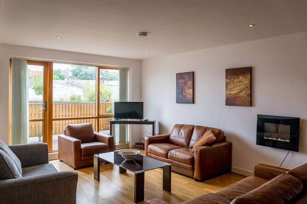 No 1 Courthouse Square — 5-Star Luxury Hotel in Clifden, Republic of Ireland