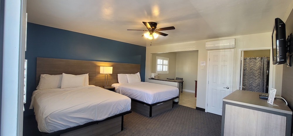 Pismo Beachwalker Inn & Suites - photo 22