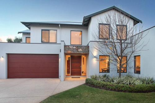 Boronia Retreat I Private Properties in Dunsborough, Australia