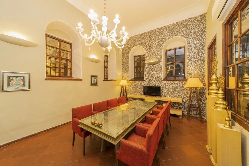 Pleasant Hotel Room Near Hadrian’s Gate