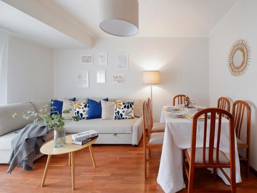 115A Amplia vivienda en Playa San Lorenzo — 4-Star Luxury Hotel in Gijon, Spain