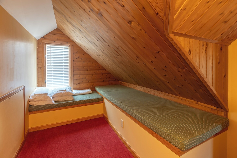 Ridgeway Inn - photo 26