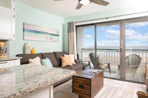 Cdm 351 Serendipity Sunrise in Galveston, United States