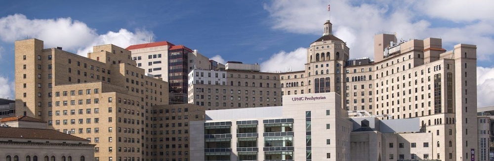 Hampton Inn & Suites Pittsburgh Downtown - photo 50