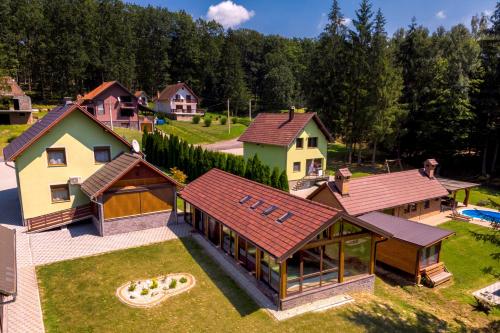 Vila Maja — 4-Star Luxury Hotel in Brestovac, Croatia