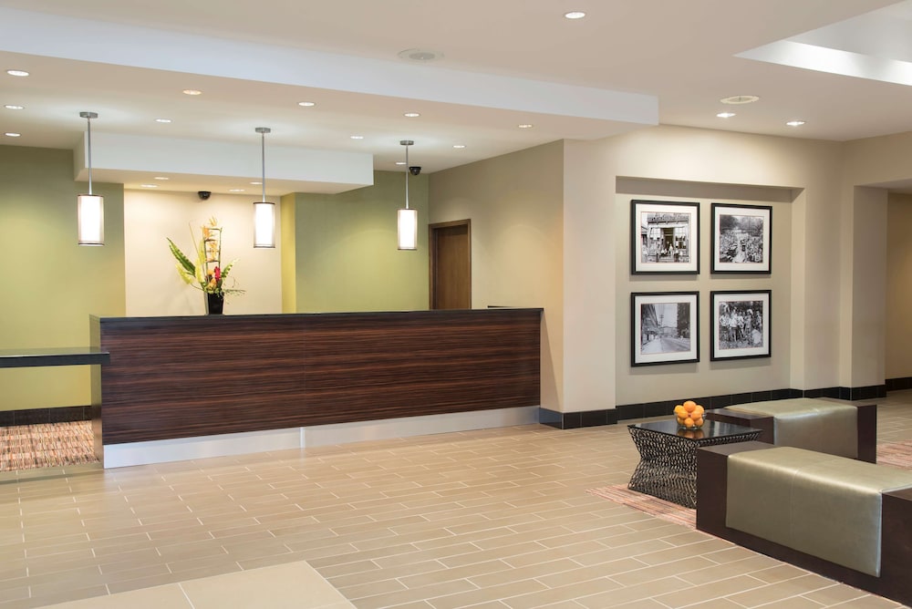 DoubleTree by Hilton Hotel Grand Rapids Airport - photo 5