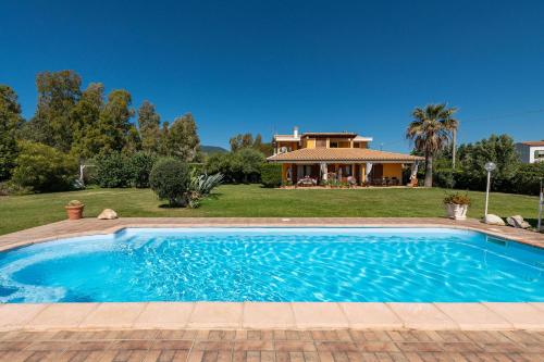 Masone Murgioni — 4-Star Luxury Hotel in Castiadas, Italy
