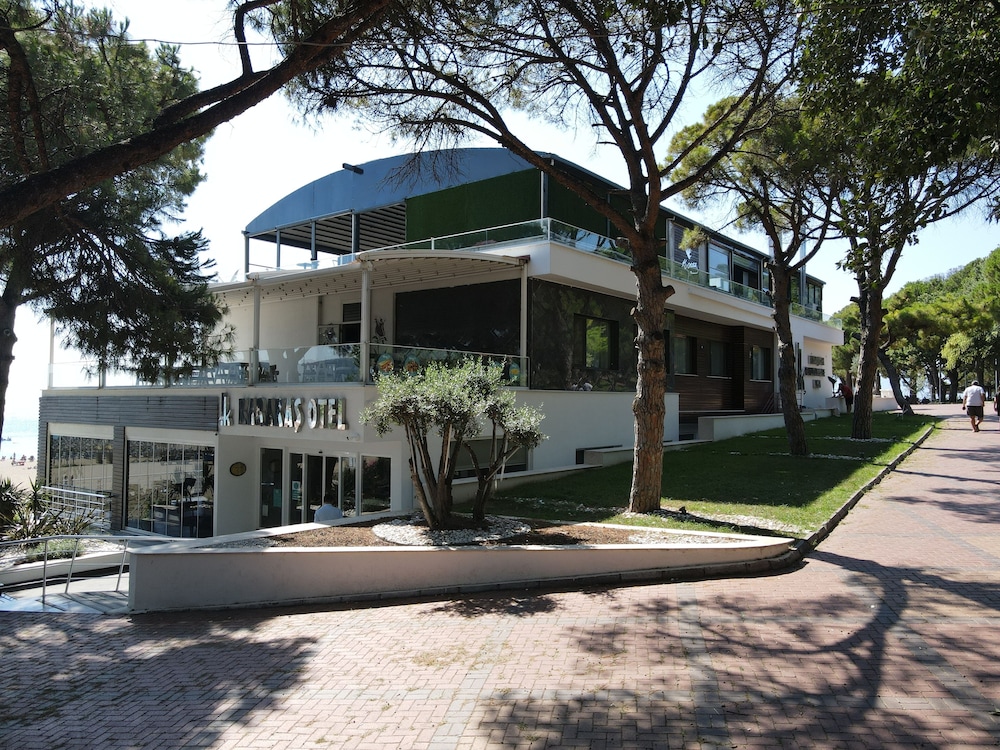 Karakas Hotel in Burhaniye, Turkey