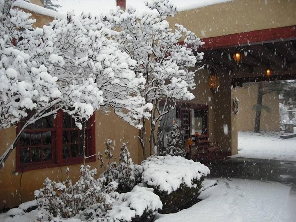 El Pueblo Lodge - photo 51