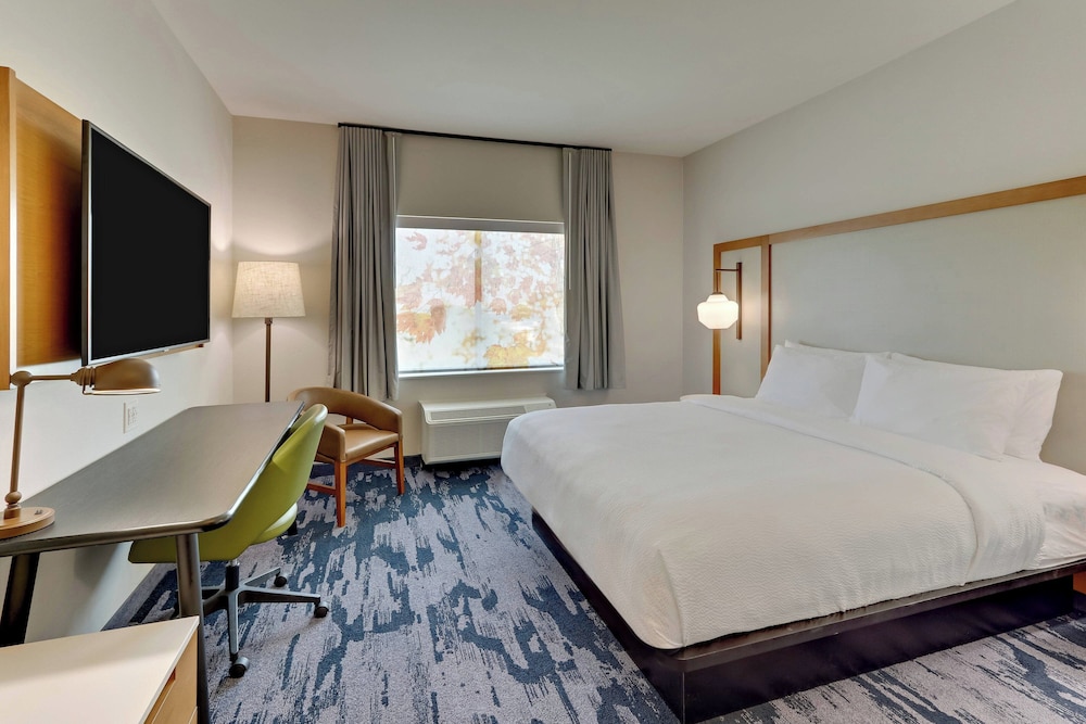 Fairfield Inn & Suites by Marriott Dallas Love Field - photo 15