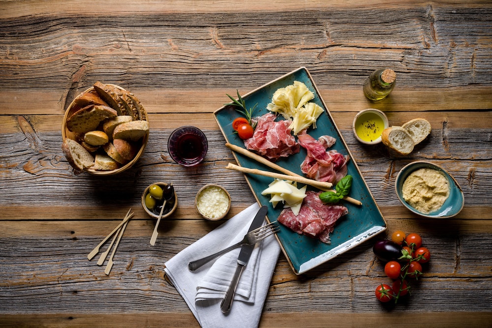 מזון ומשקאות