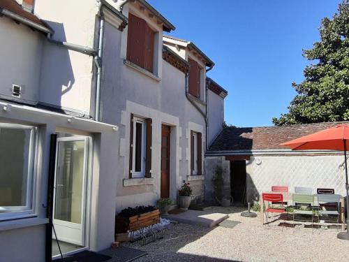Gîte cosy près d’Orléans avec jardin parking et équipements complets FR 1 590 252 pet-friendly hotel Saint-Hilaire-Saint-Mesmin