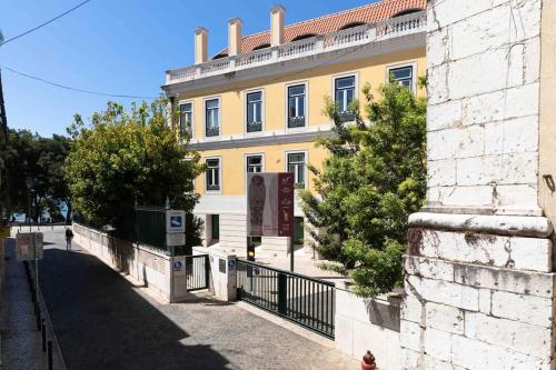 Historical 3 Bedroom Duplex Apartment in Lisbon — 4-Star Luxury Hotel in Lisbon, Portugal
