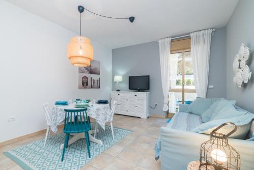 Loriana seaside home — 4-Star Luxury Hotel in Santa Teresa Gallura, Italy