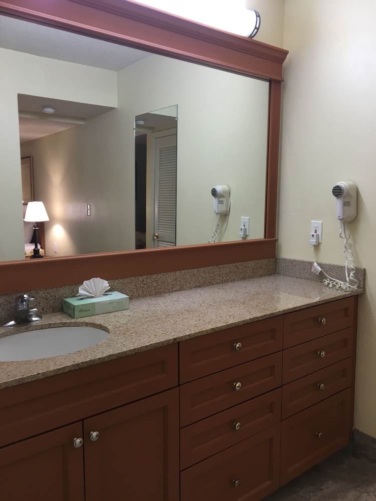Affordable Suites of America Grand Rapids - photo 31