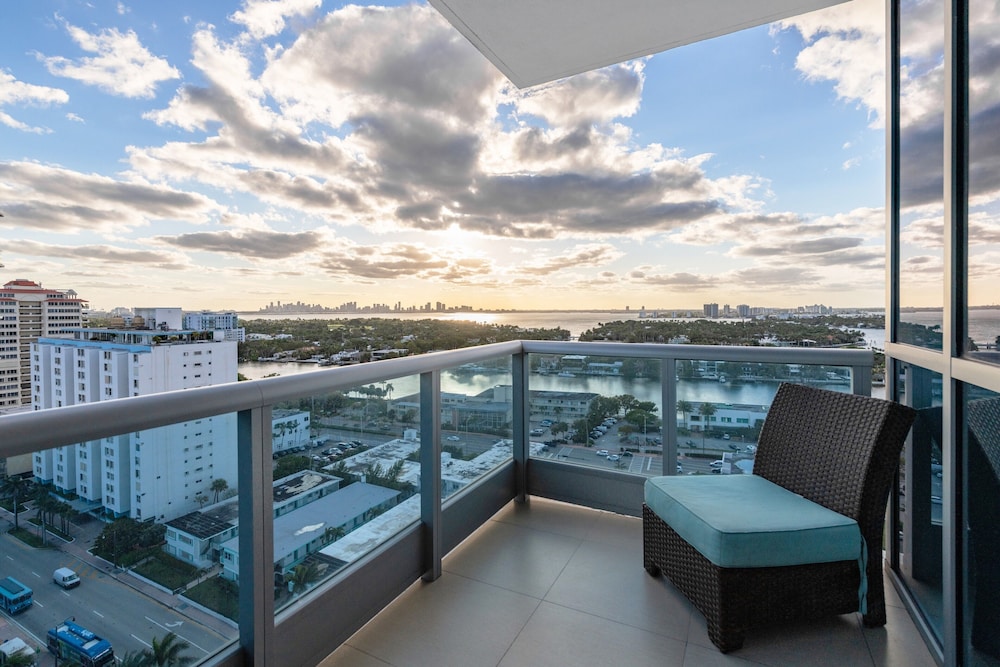 Churchill Suites Monte Carlo Miami Beach - photo 165