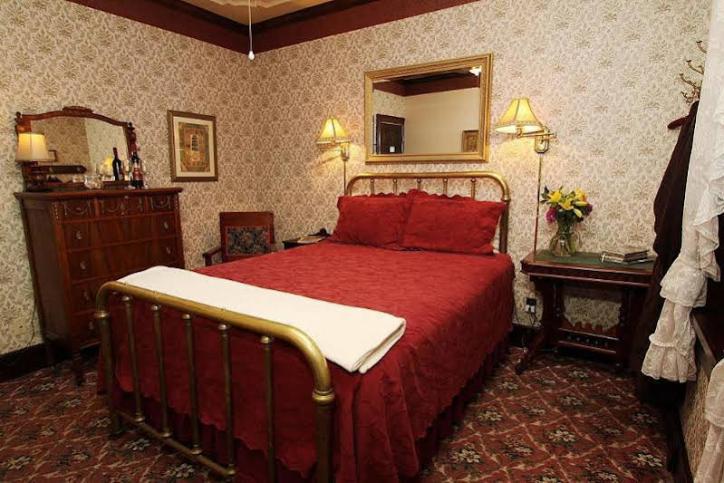 Historic National Hotel & Restaurant - photo 22