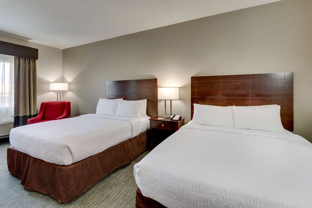 Best Western Plus University Inn & Suites - photo 20